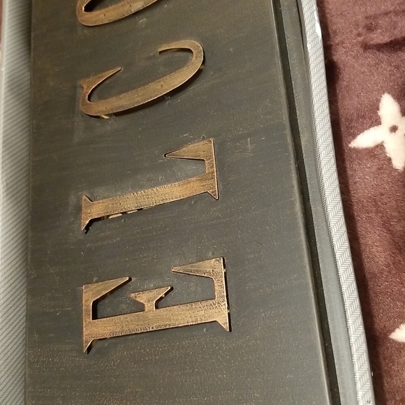 Rustic WELCOME Sign - Picture 3 of 3